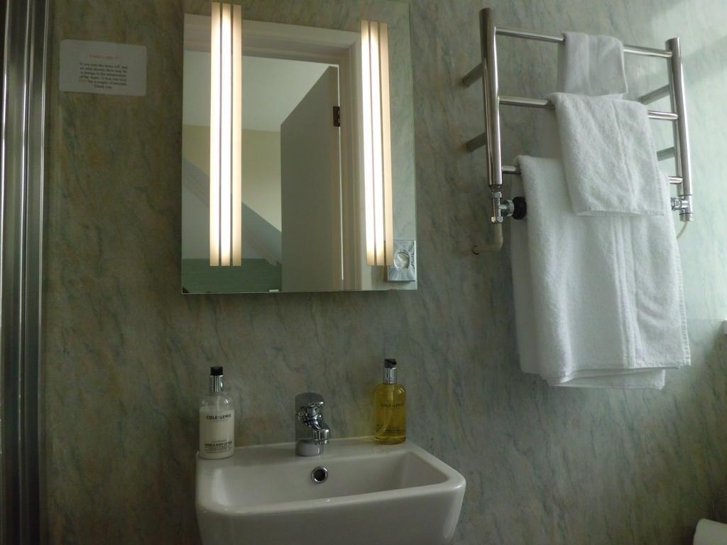 Fair Winds Guest House Brixham Kamer foto
